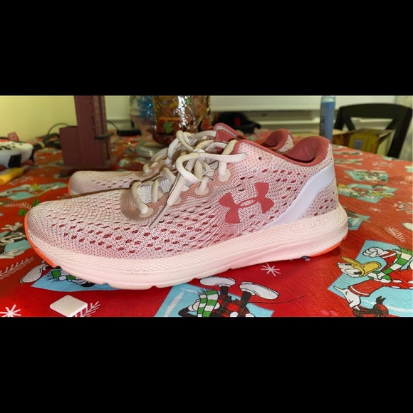 Pink under armor sneakers - Picture 1 of 1